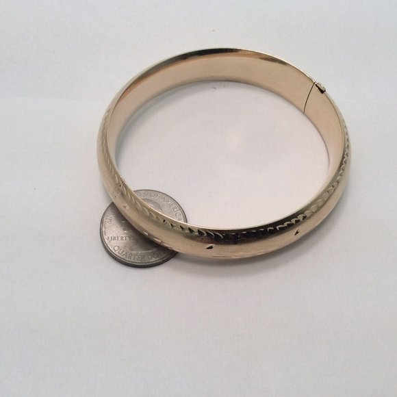 14K YELLOW Real Solid GOLD HINGED SATIN BANGLE W/WHEAT CARVINGS Bracelet 20.3gr - Picture 2 of 7